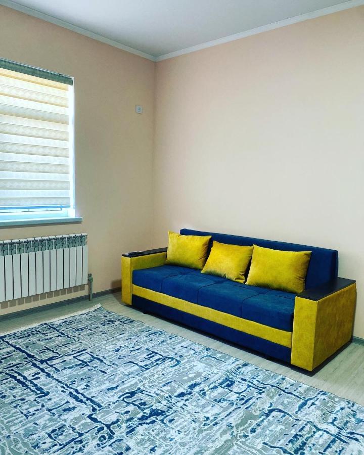 Apart House Turkistan Buitenkant foto