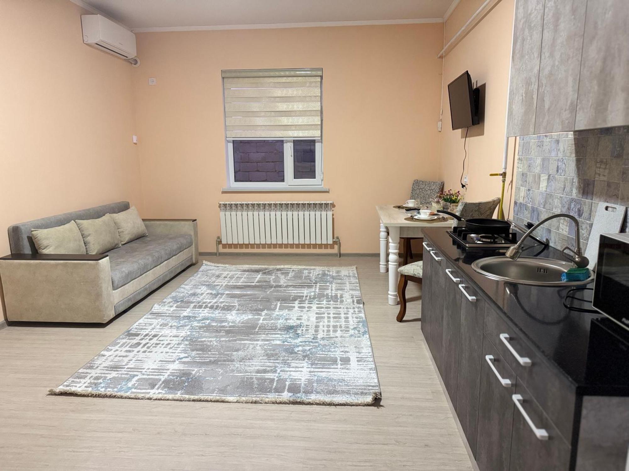 Apart House Turkistan Buitenkant foto